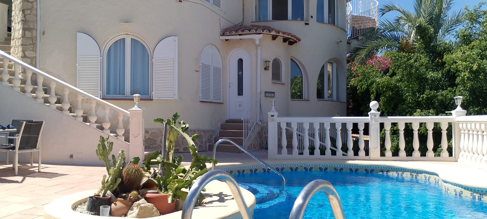 COB001 - Spacious 5-Bedroom Villa for Sale in Calpe, Alicante
