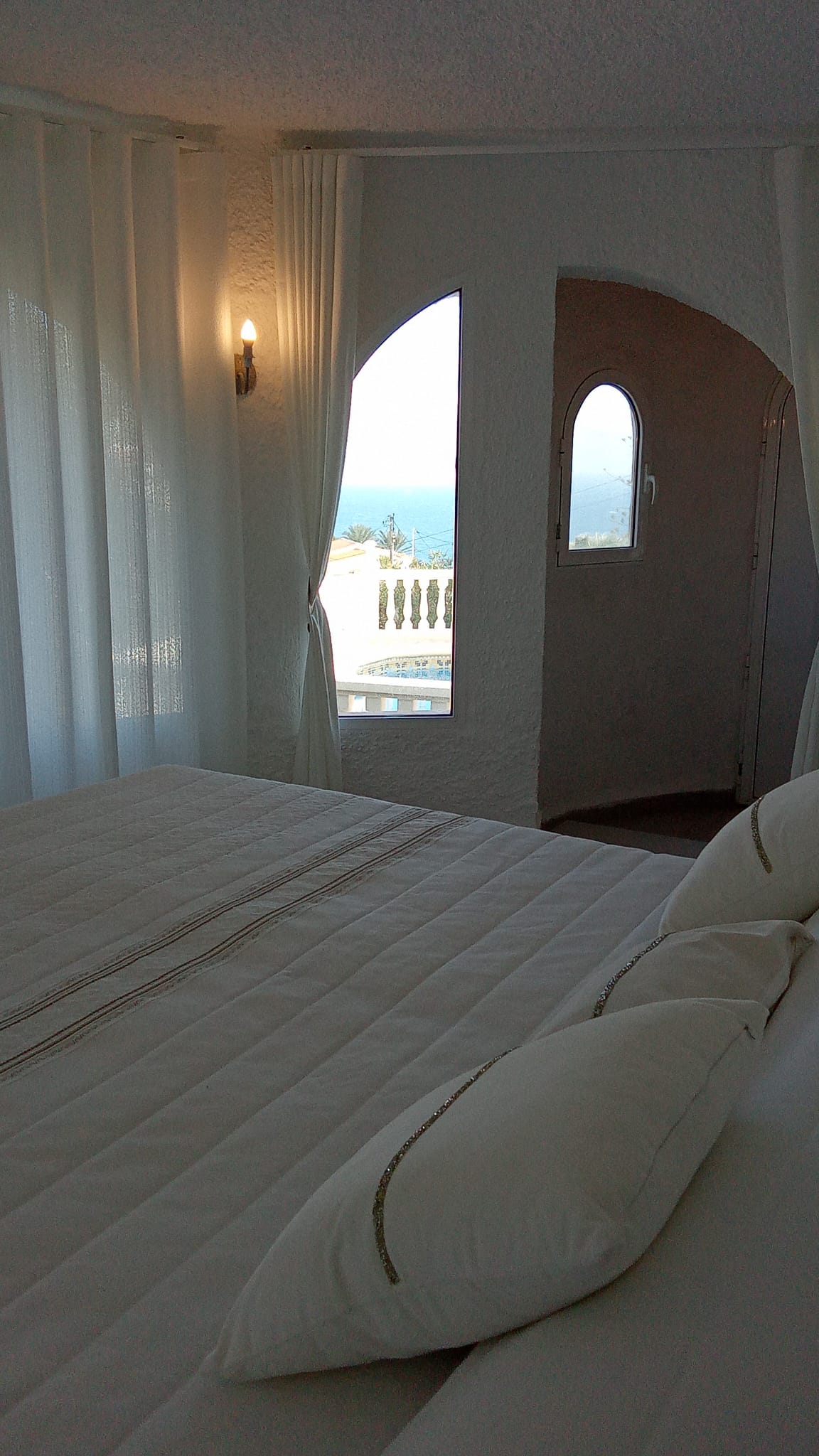 COB001 - Spacious 5-Bedroom Villa for Sale in Calpe, Alicante