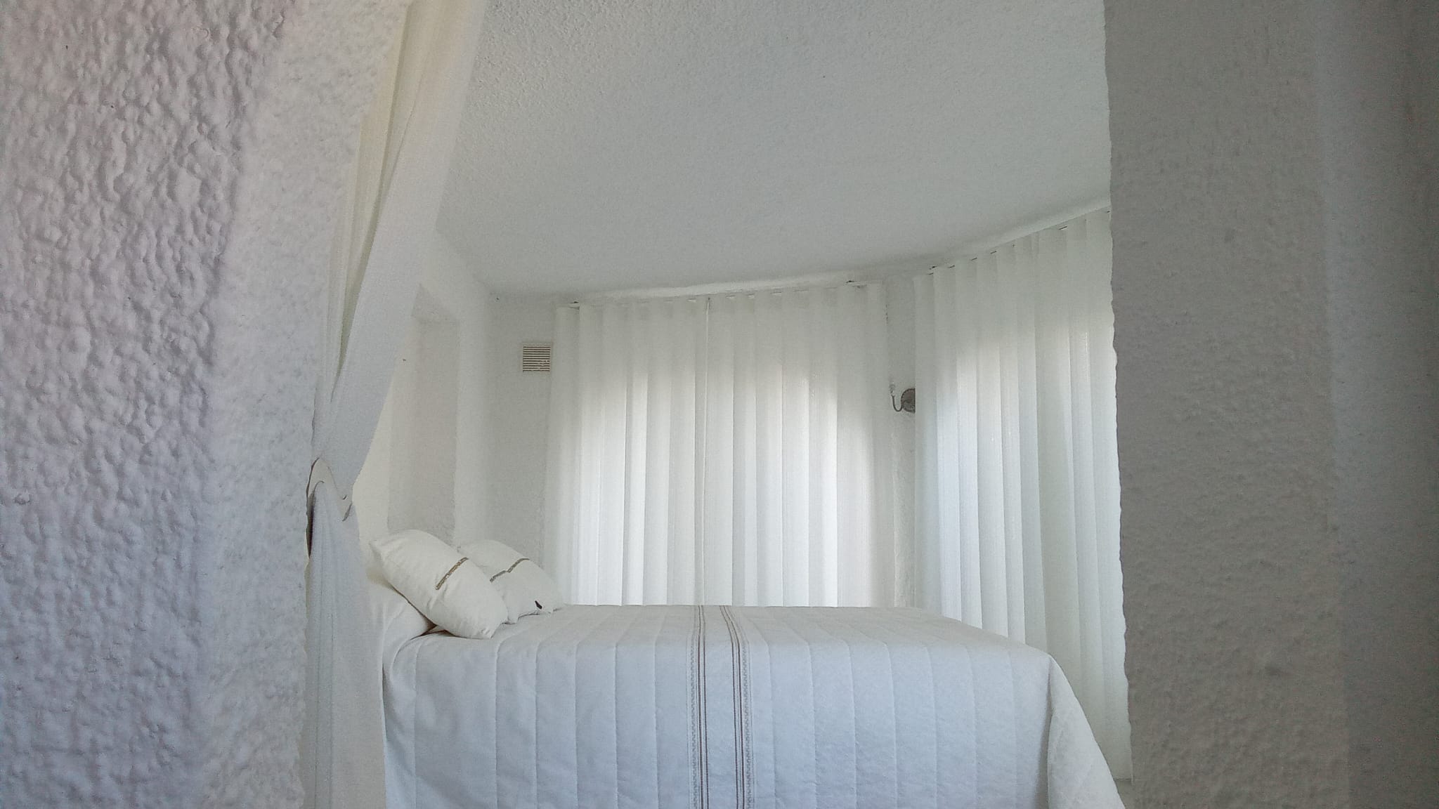 COB001 - Spacious 5-Bedroom Villa for Sale in Calpe, Alicante