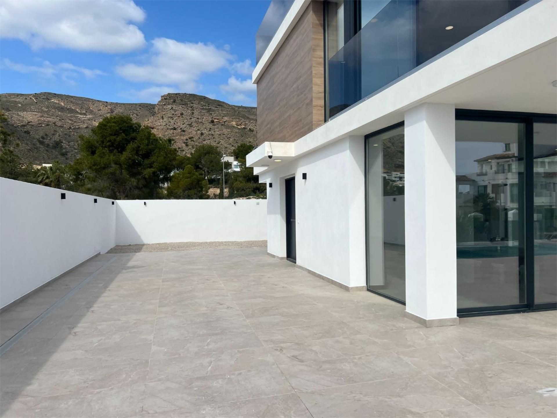 COB003 - Luxury New-Build Villa with Panoramic Sea Views in Sierra Cortina, Finestrat