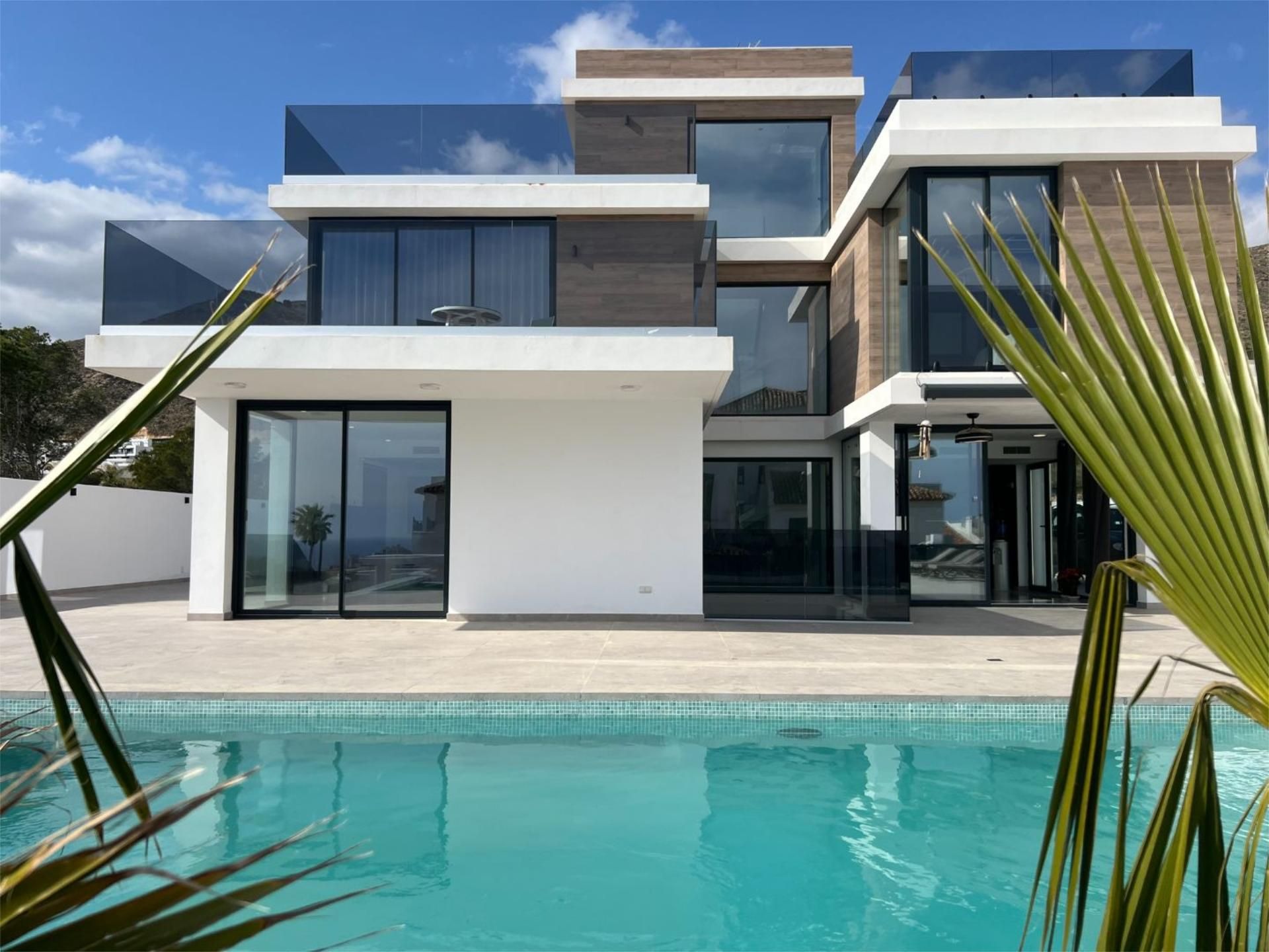 COB003 - Luxury New-Build Villa with Panoramic Sea Views in Sierra Cortina, Finestrat