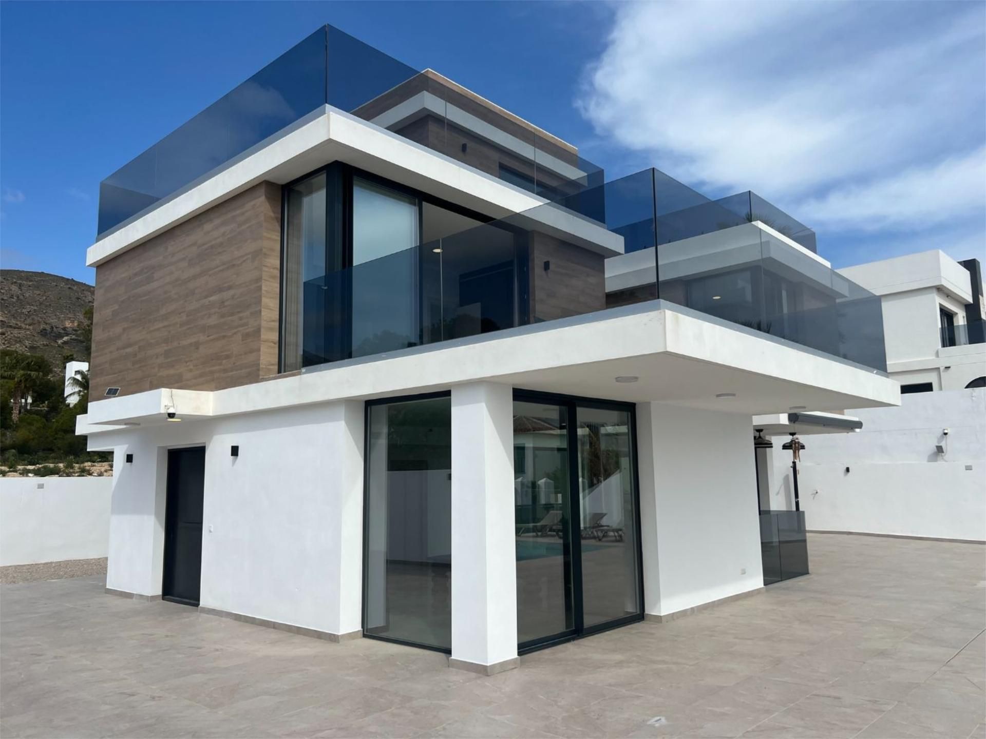 COB003 - Luxury New-Build Villa with Panoramic Sea Views in Sierra Cortina, Finestrat