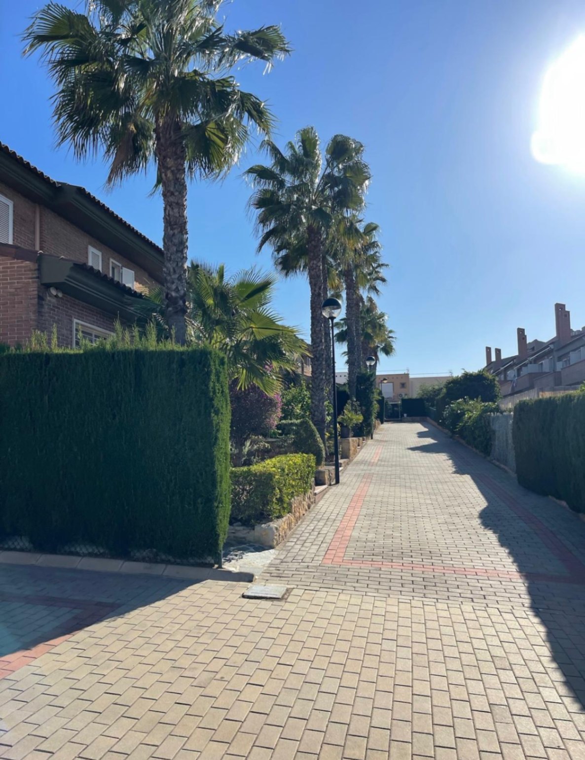 COB004 - Sun-Filled Townhouse with Private Garage in L’Albir