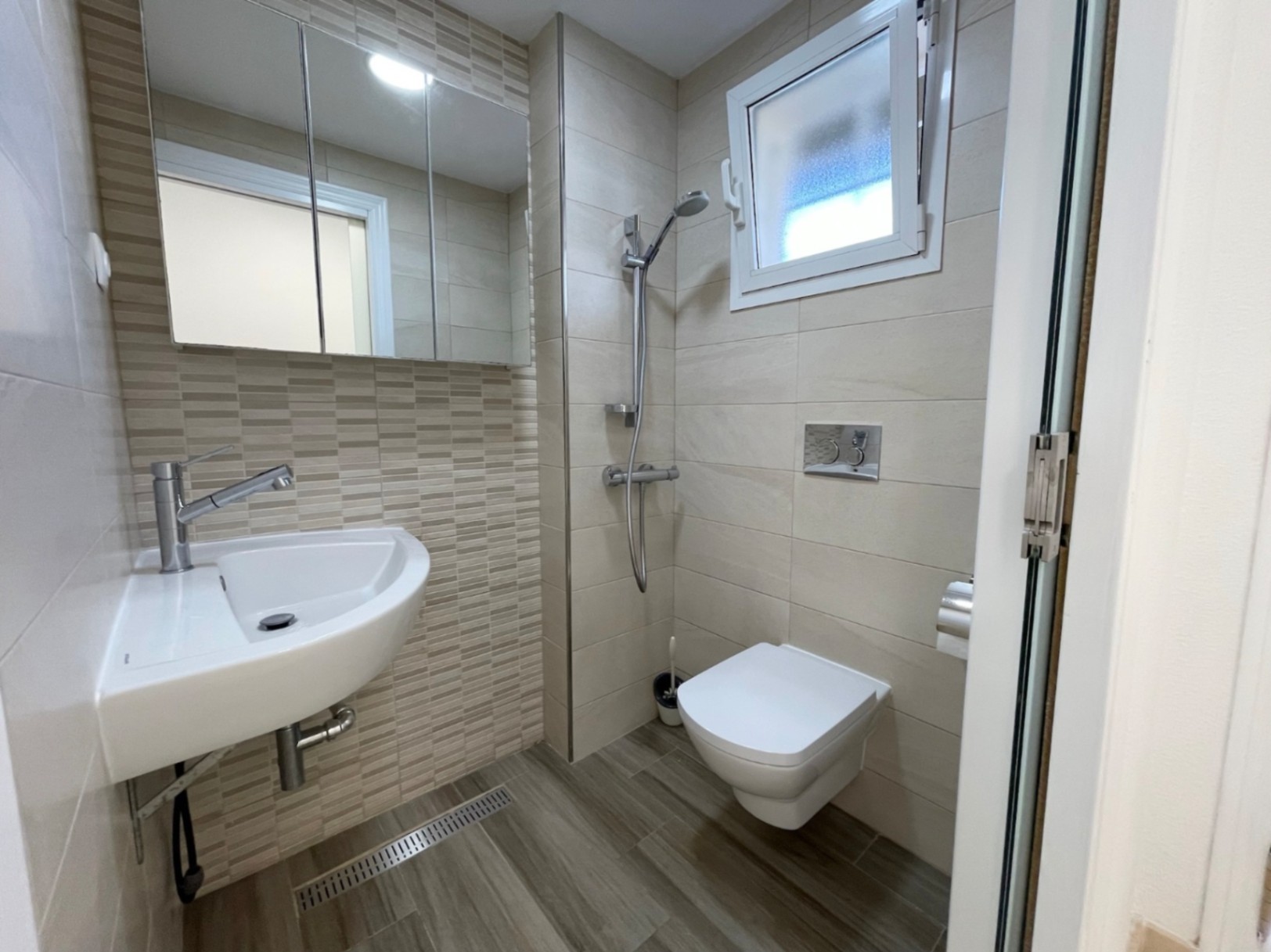 COB004 - Sun-Filled Townhouse with Private Garage in L’Albir