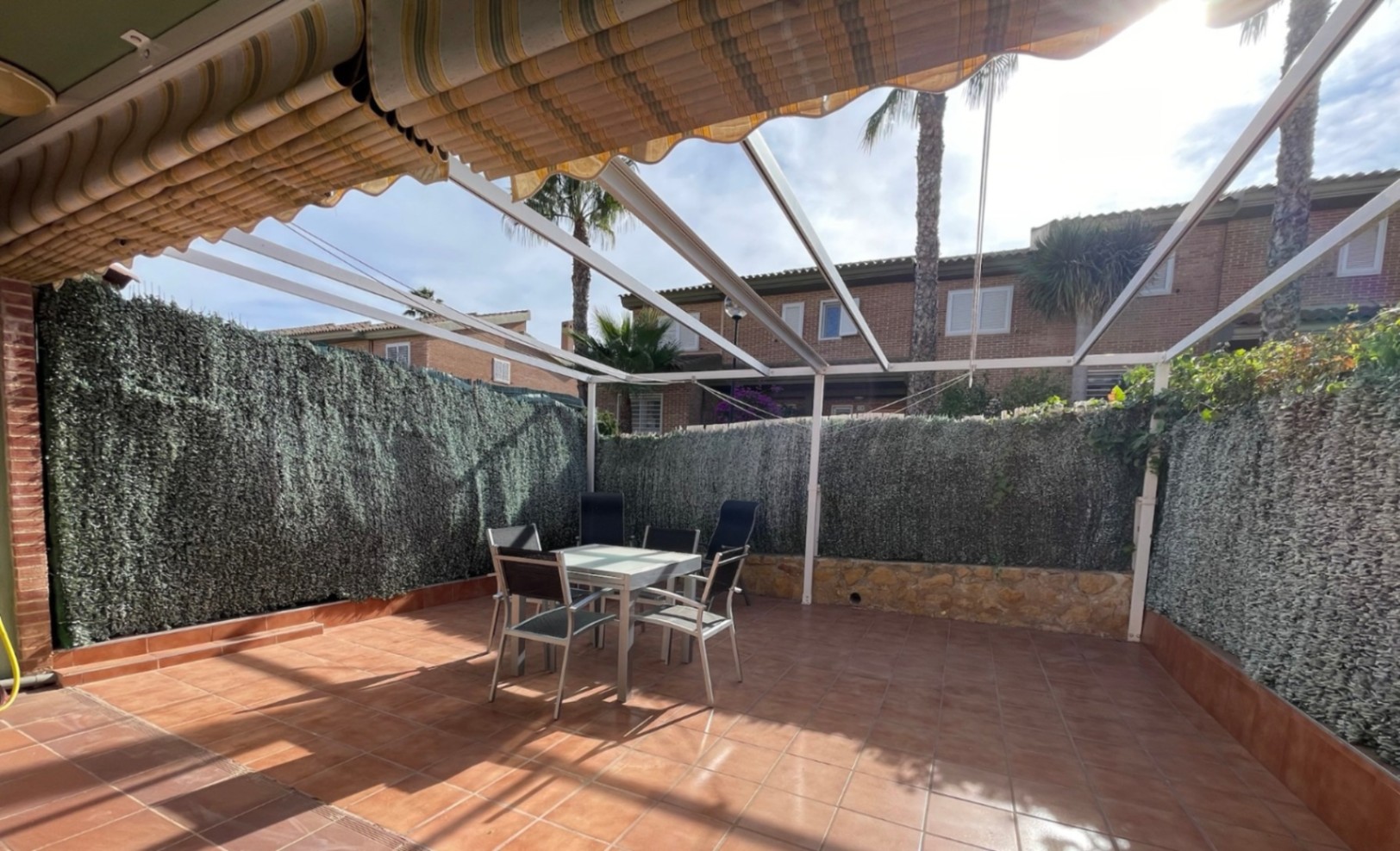 COB004 - Sun-Filled Townhouse with Private Garage in L’Albir
