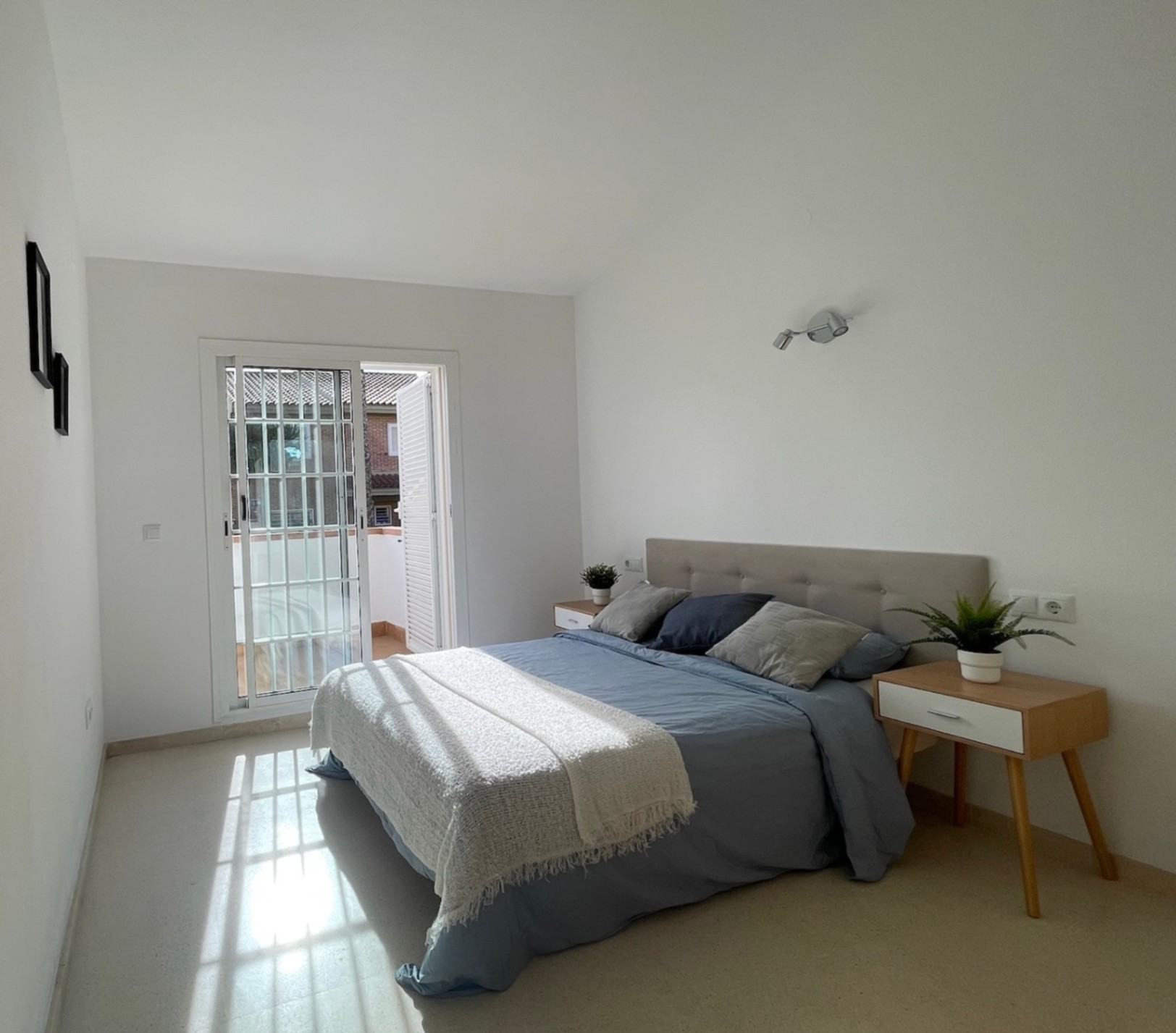 COB004 - Sun-Filled Townhouse with Private Garage in L’Albir