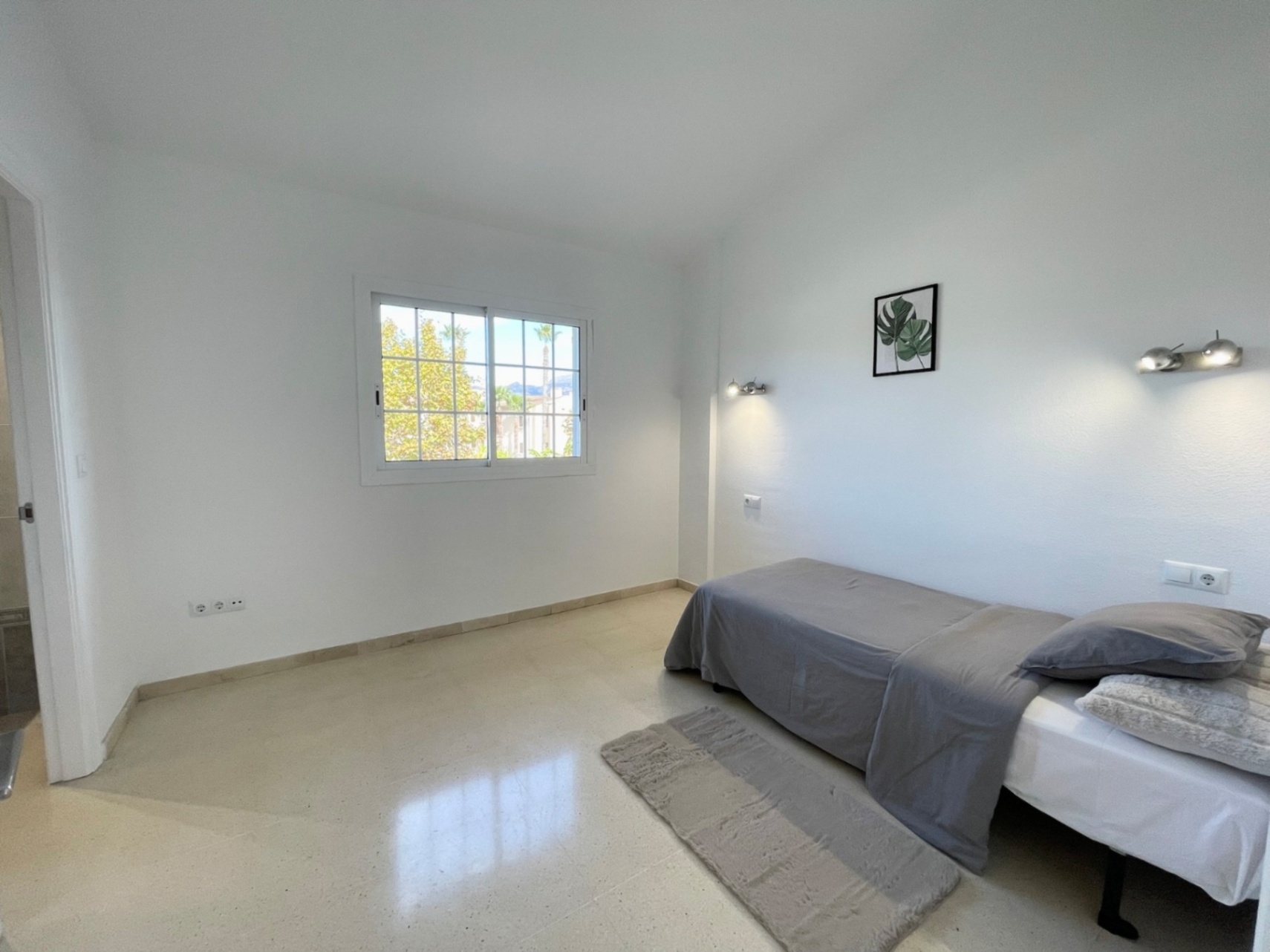 COB004 - Sun-Filled Townhouse with Private Garage in L’Albir
