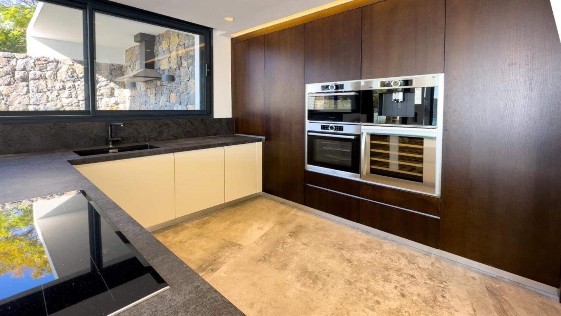 NE1341V - Luxury Villa for Sale in Calpe
