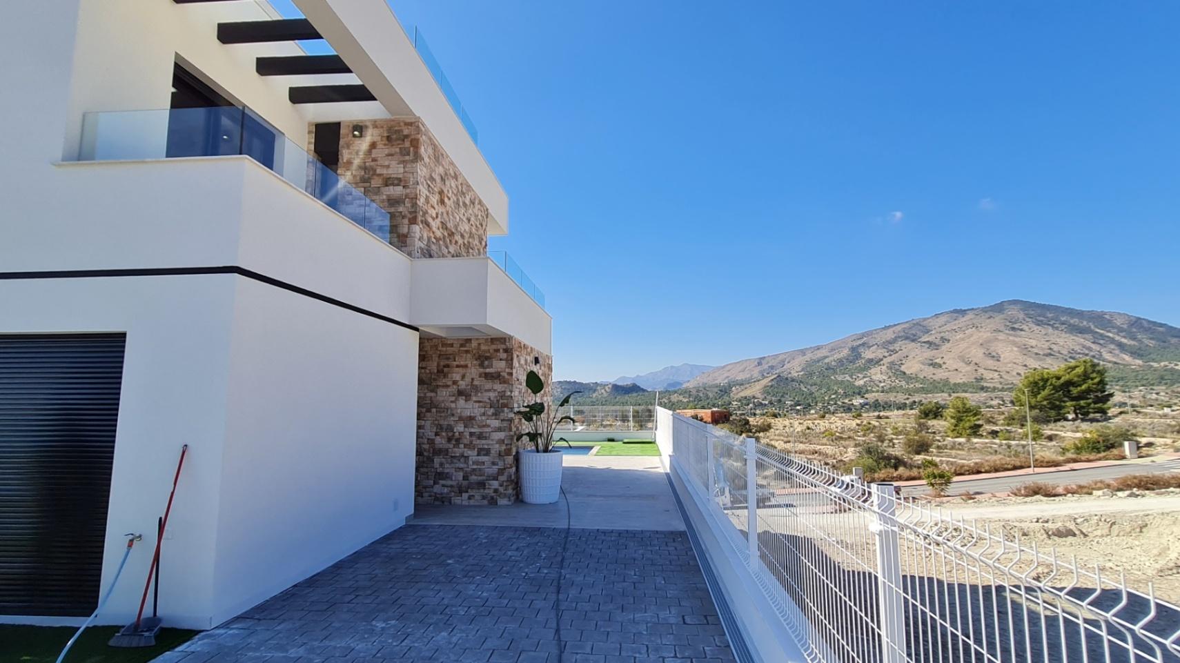 Villa with sea and montain view for sale in Finestrat