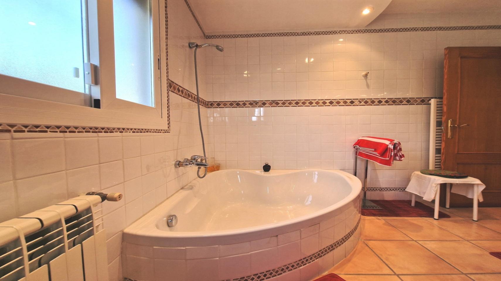 NE1370V - Beautiful Mediterranean Villa at Alfaz del Pi
